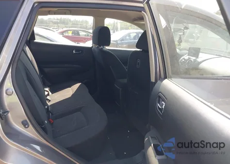 2015 Nissan Rogue Select S z USA, uszkodzony, nr VIN JN8AS5MV8FW259847